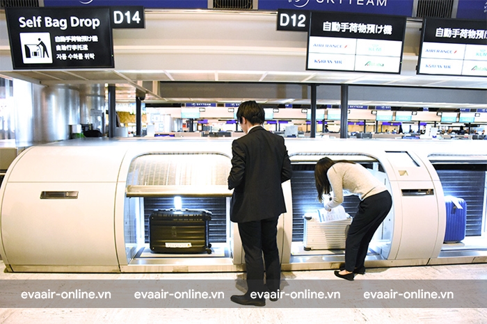 Tìm hiểu về quầy gửi hành lý tự động của EVA Air